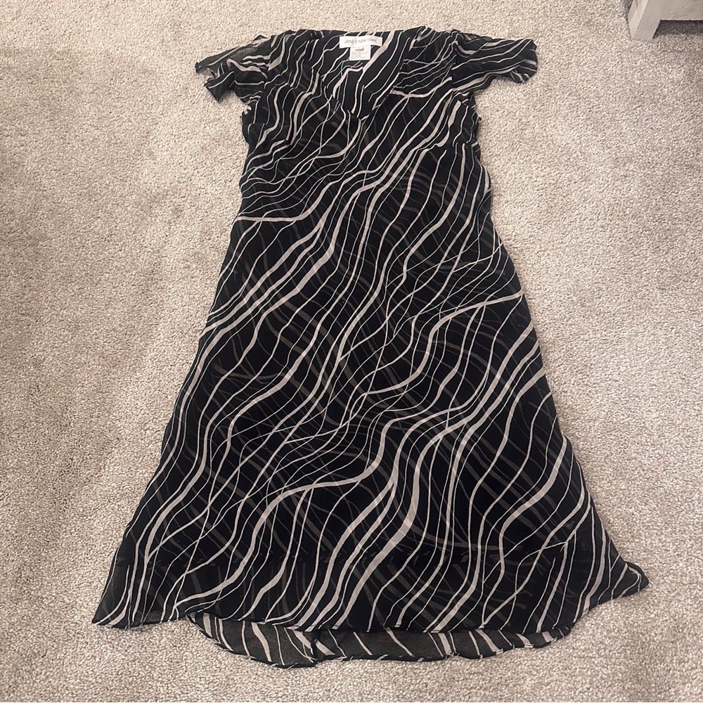 JONES NEW YORK Women’s 4 Black White Swirls Cocktail Dress Silk Flutter Sleeves